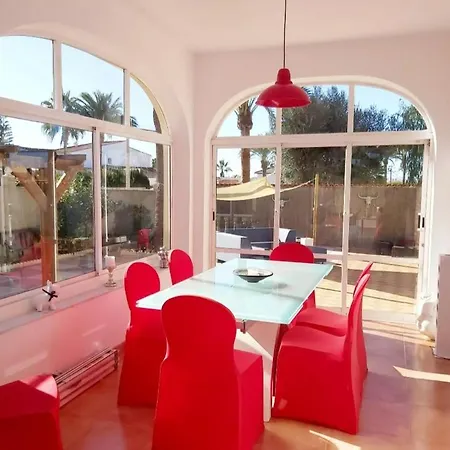 B&B Chambres d'hôtes Villa Salvador Dali Torrevieja
